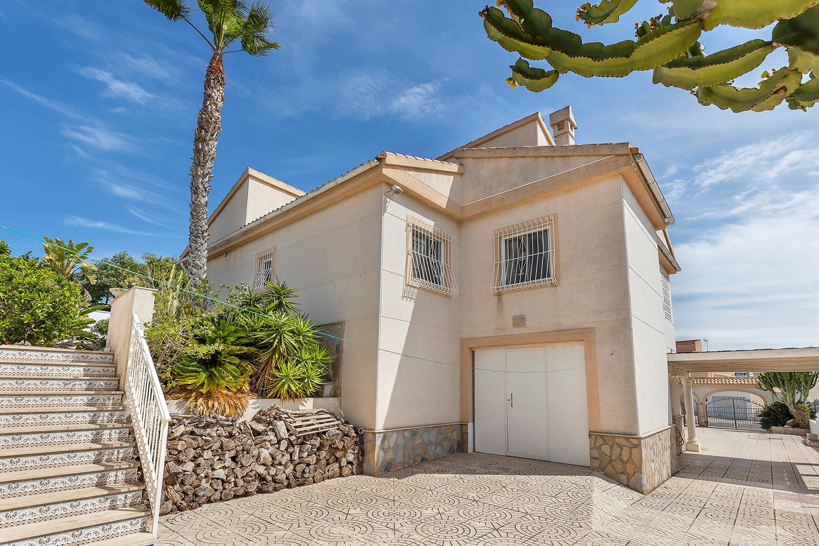 3 soveværelse Villa til salg i La Marina med swimmingpool - € 490.000 (Ref: 9834093)