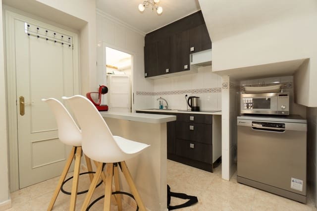 3 slaapkamer Huis te koop in Playa Flamenca, Orihuela met zwembad - € 195.000 (Ref: 9834583)
