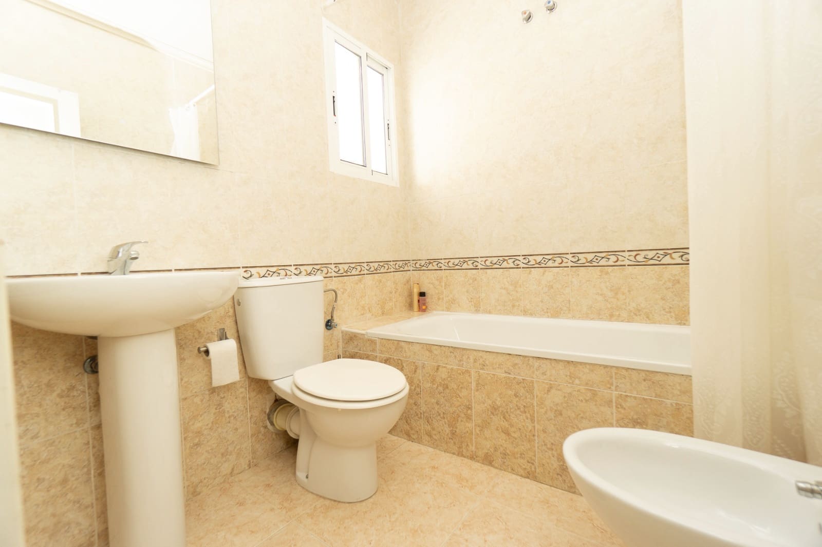3 slaapkamer Huis te koop in Playa Flamenca met zwembad - € 195.000 (Ref: 9834583)