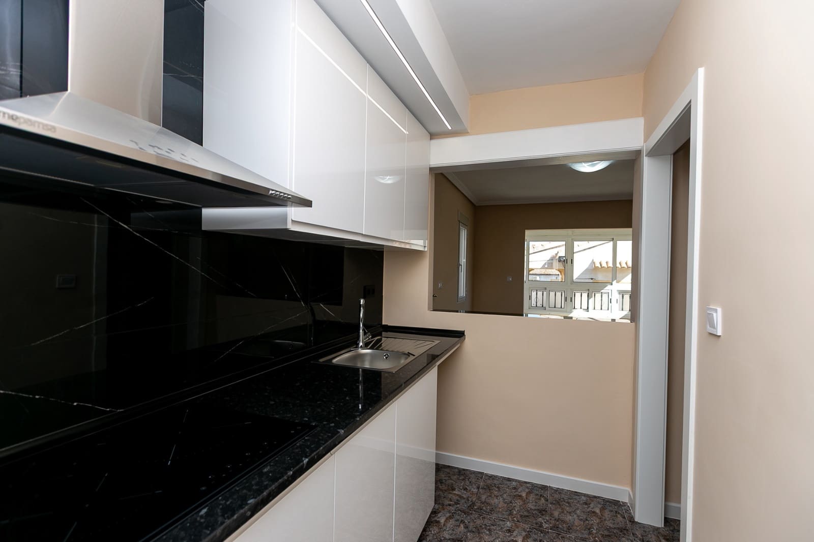 2 makuuhuone Huoneisto myytävänä paikassa Orihuela Costa mukana uima-altaan - 179 000 € (Ref: 9834686)