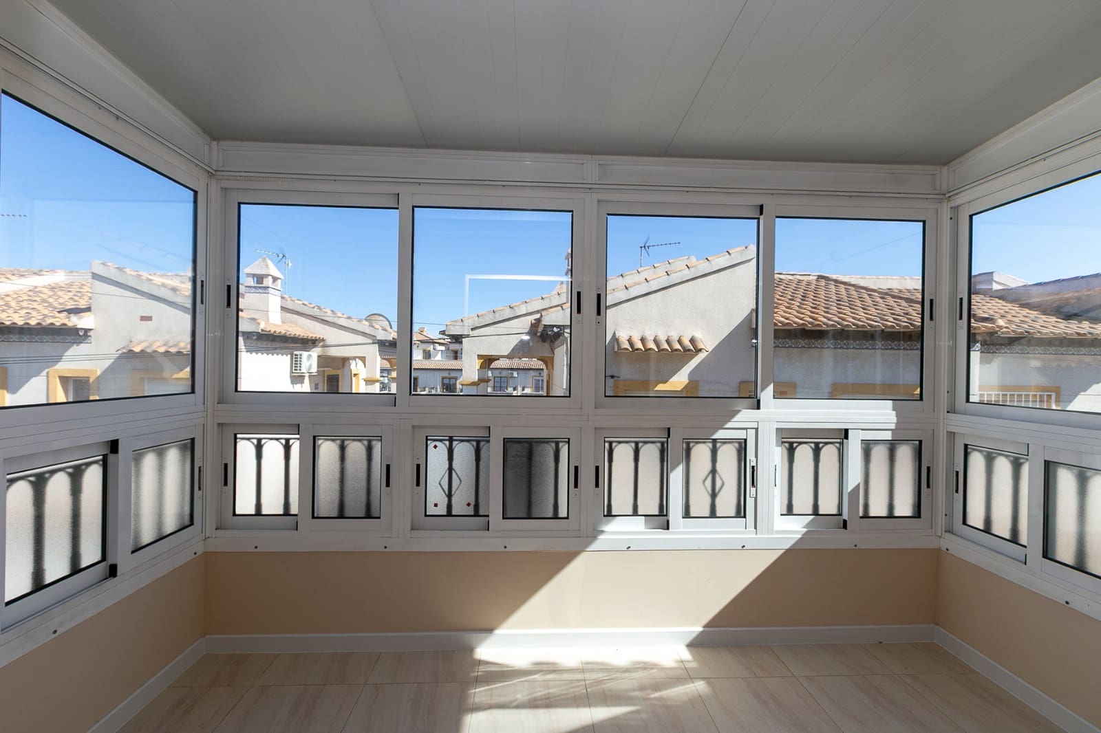 2 makuuhuone Huoneisto myytävänä paikassa Orihuela Costa mukana uima-altaan - 179 000 € (Ref: 9834686)