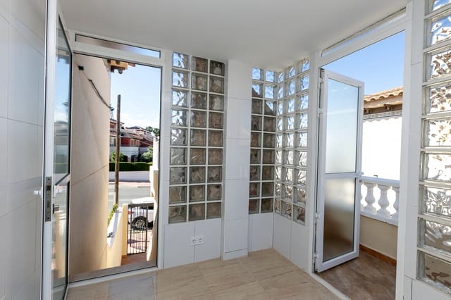 2 makuuhuone Huoneisto myytävänä paikassa Punta Prima, Orihuela mukana uima-altaan - 179 000 € (Ref: 9834686)