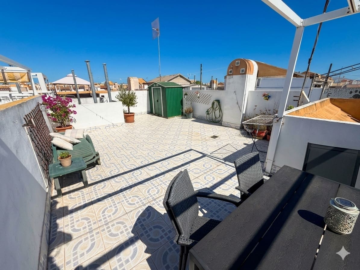 2 bedroom Bungalow for sale in Torrevieja with pool - € 136,000 (Ref: 9841441)