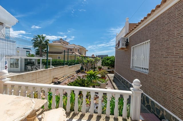 4 camera da letto Villa in vendita in La Zenia, Orihuela con piscina - 560.000 € (Rif: 9841443)