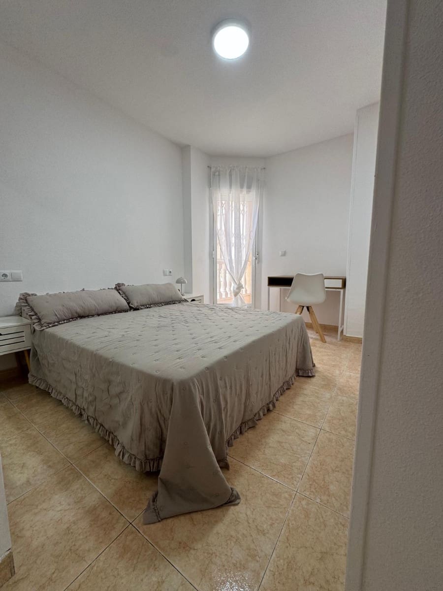 1 makuuhuone Huoneisto myytävänä paikassa Torrevieja mukana uima-altaan - 144 000 € (Ref: 9843988)