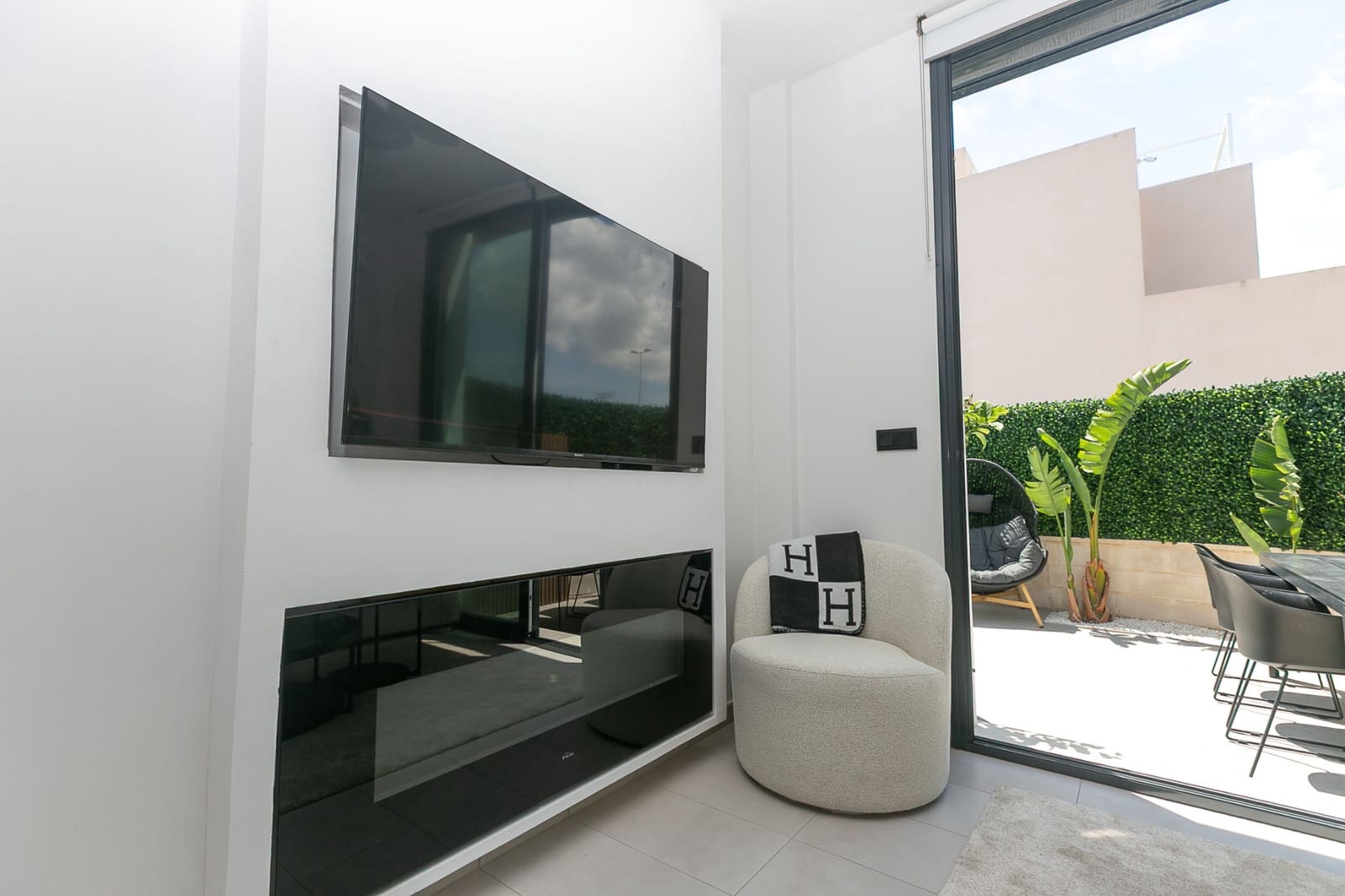 3 bedroom Villa for sale in Villamartin with pool - € 369,000 (Ref: 9848148)
