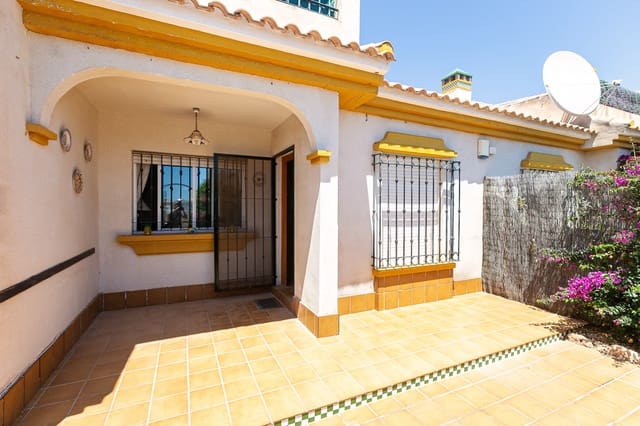 2 makuuhuone Omakotitalo myytävänä paikassa La Zenia, Orihuela mukana uima-altaan - 235 000 € (Ref: 9848149)