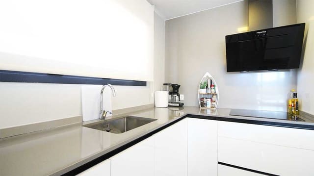 2 soverom Leilighet til salgs i Los Altos med svømmebasseng - € 269 950 (Ref: 9860841)