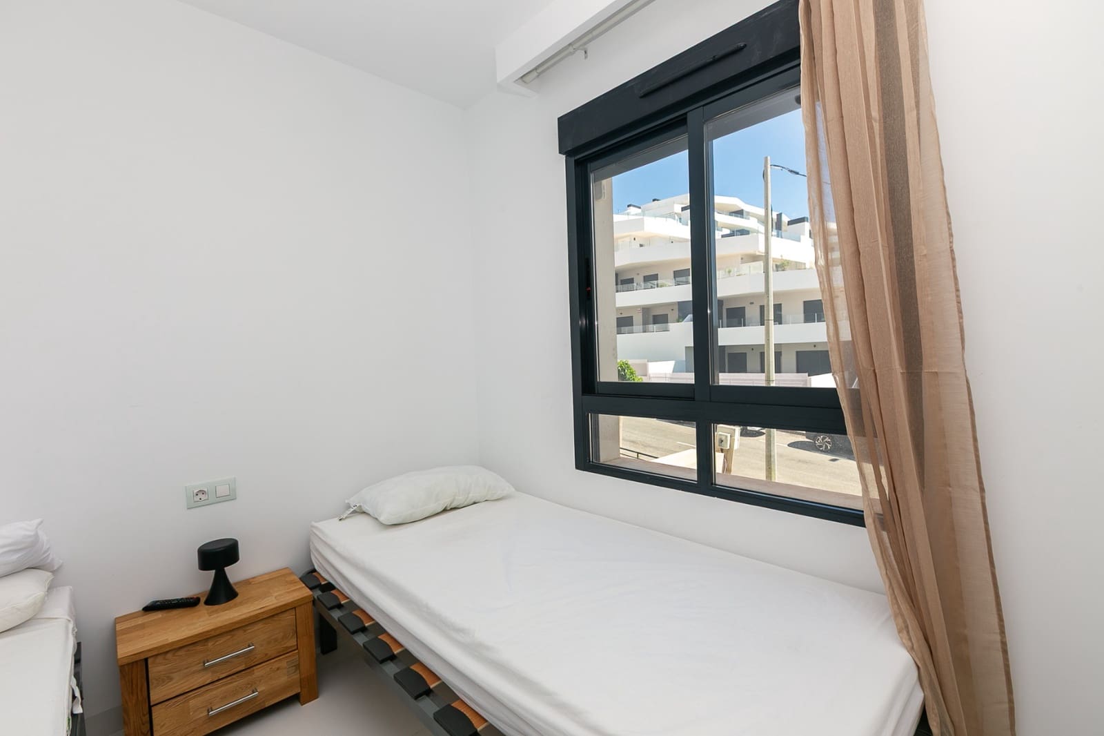 Apartamento de 2 habitaciones en San Miguel de Salinas en venta con piscina - 178.000 € (Ref: 9863571)