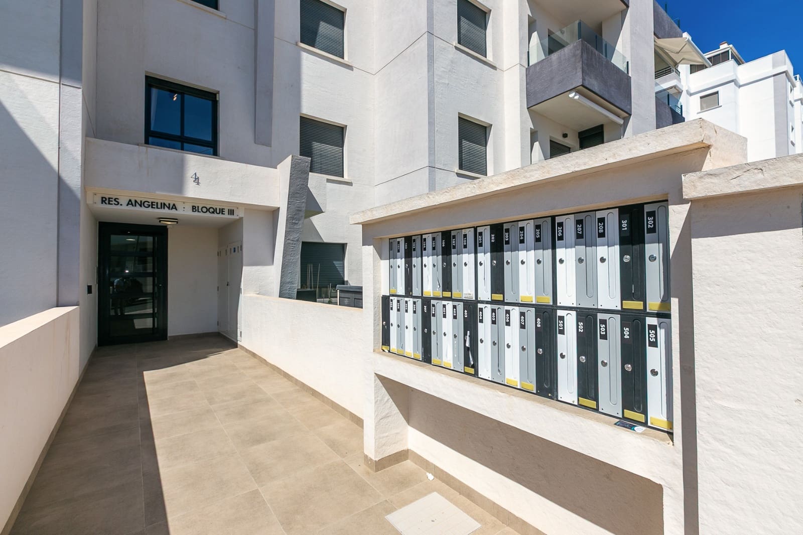 Apartamento de 2 habitaciones en San Miguel de Salinas en venta con piscina - 178.000 € (Ref: 9863571)