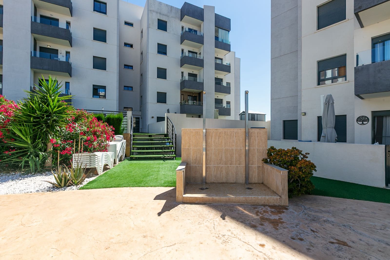 Apartamento de 2 habitaciones en San Miguel de Salinas en venta con piscina - 178.000 € (Ref: 9863571)