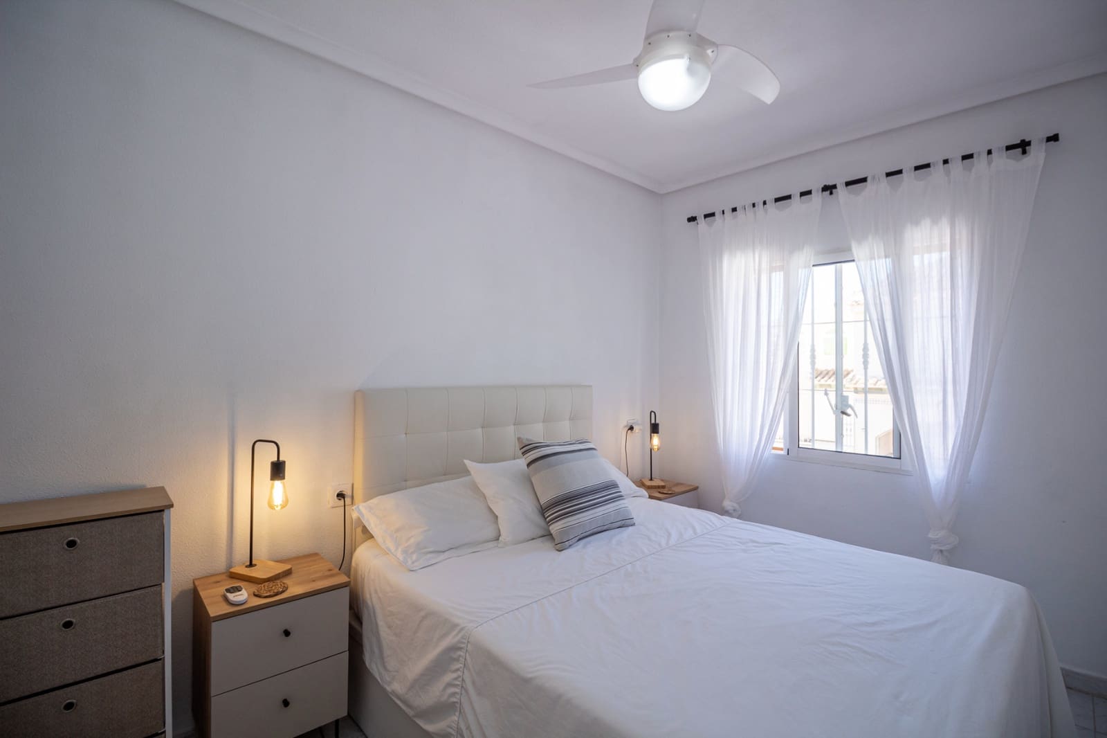 1 soverom Penthouse til salgs i La Mata med svømmebasseng - € 142 000 (Ref: 9865955)