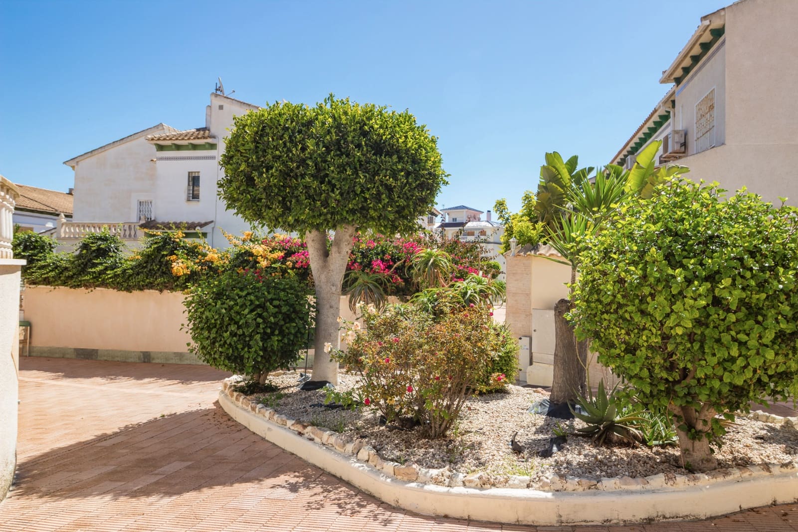 1 soverom Penthouse til salgs i La Mata med svømmebasseng - € 142 000 (Ref: 9865955)