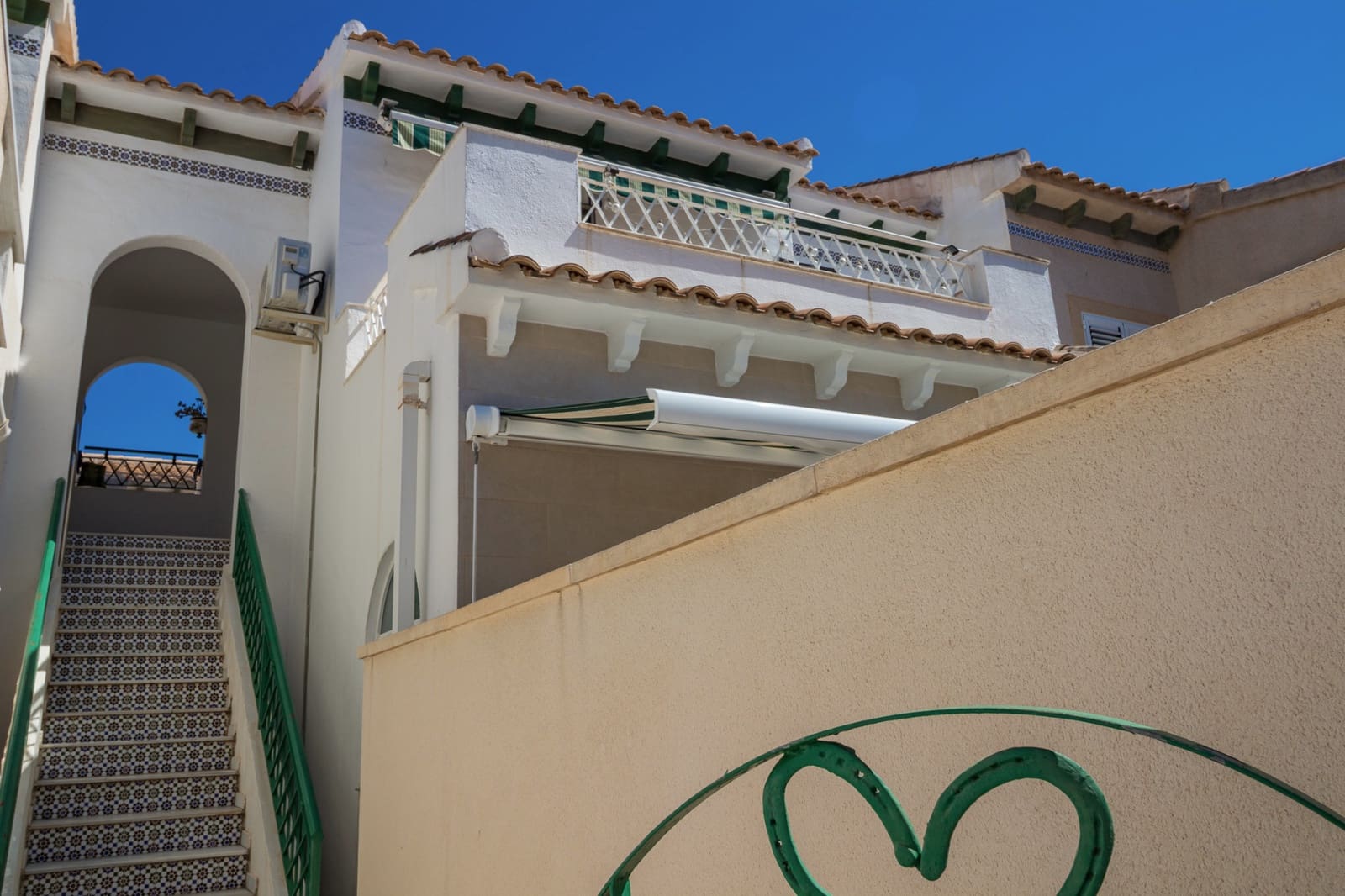 1 soverom Penthouse til salgs i La Mata med svømmebasseng - € 142 000 (Ref: 9865955)