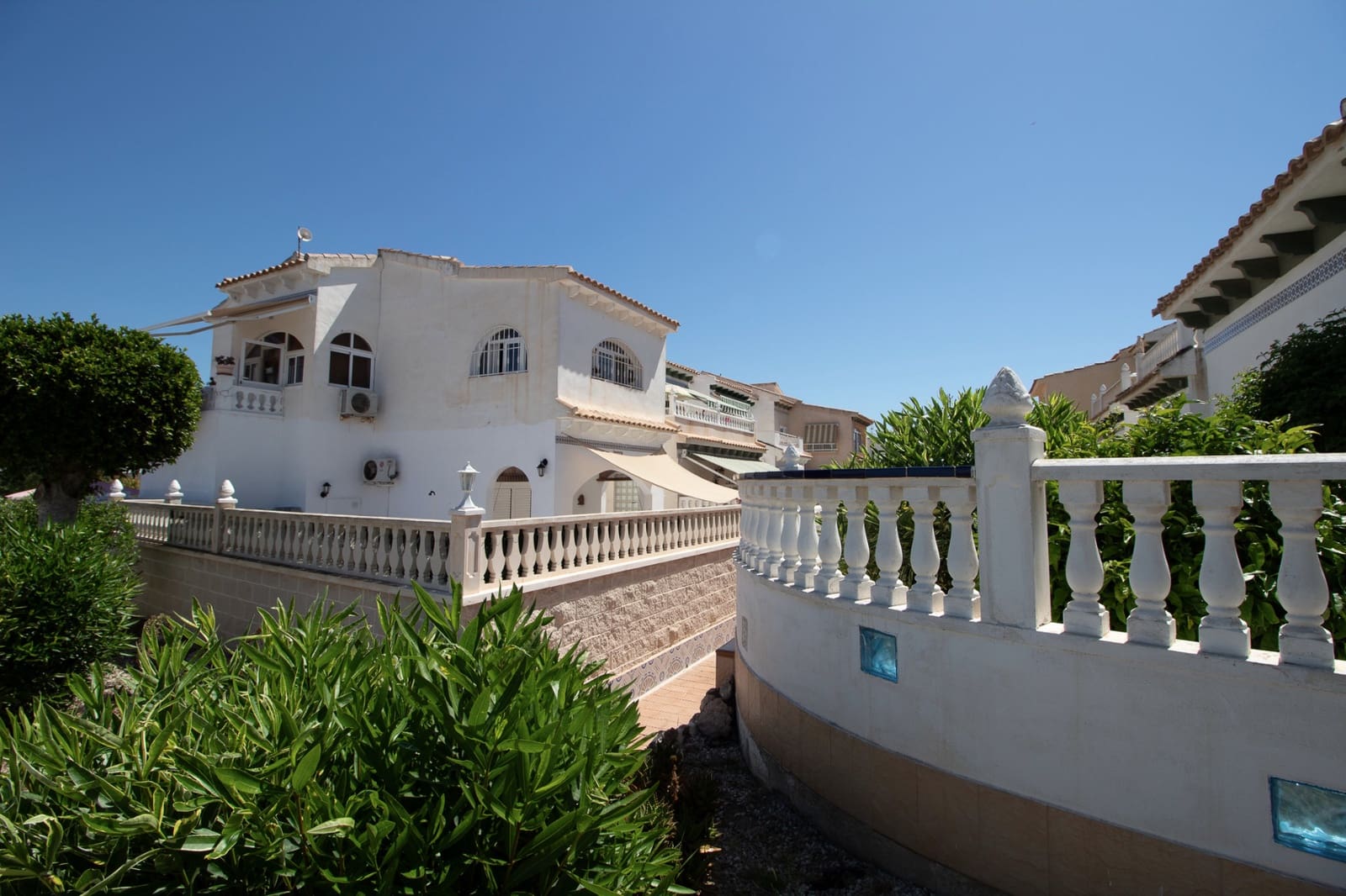 1 soverom Penthouse til salgs i La Mata med svømmebasseng - € 142 000 (Ref: 9865955)