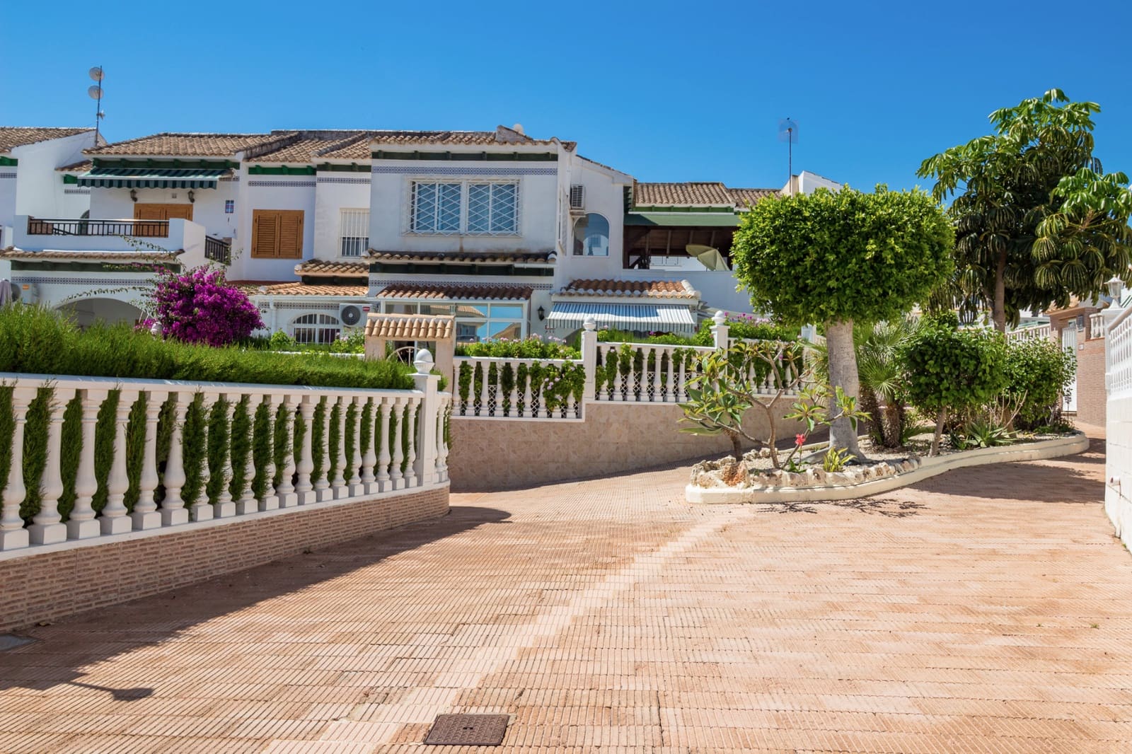 1 soverom Penthouse til salgs i La Mata med svømmebasseng - € 142 000 (Ref: 9865955)