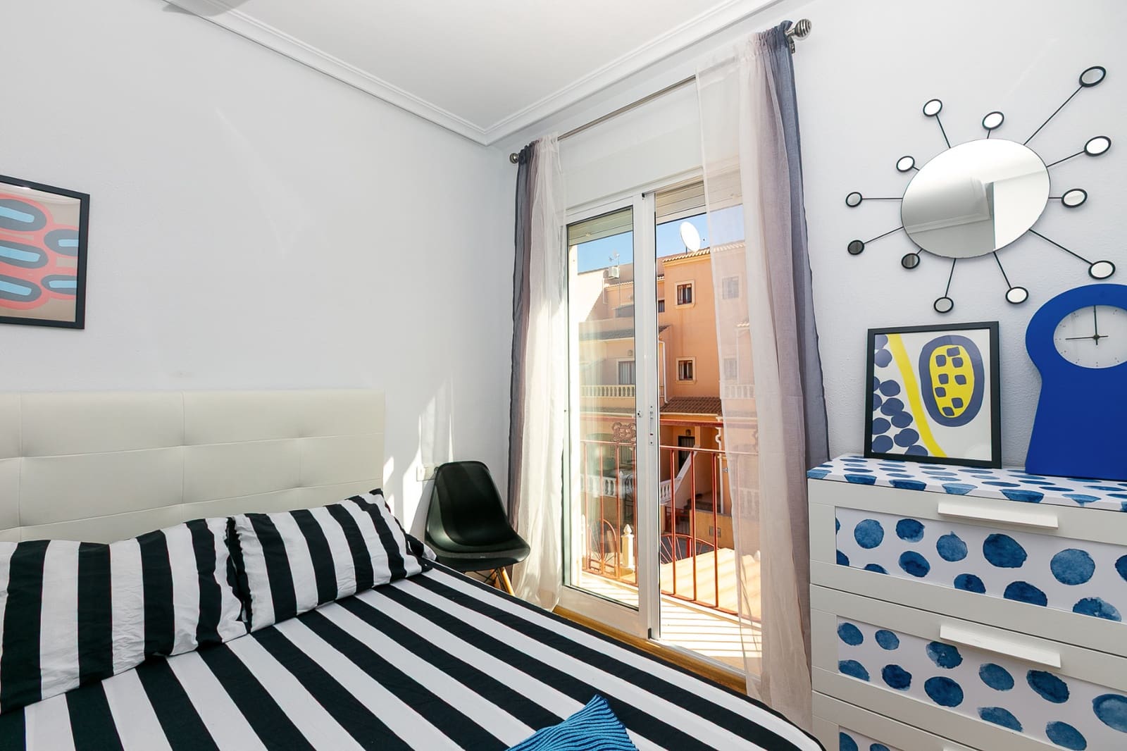 3 sypialnia Dom na sprzedaż w Playa Flamenca z basenem - 285 000 € (Ref: 9867887)