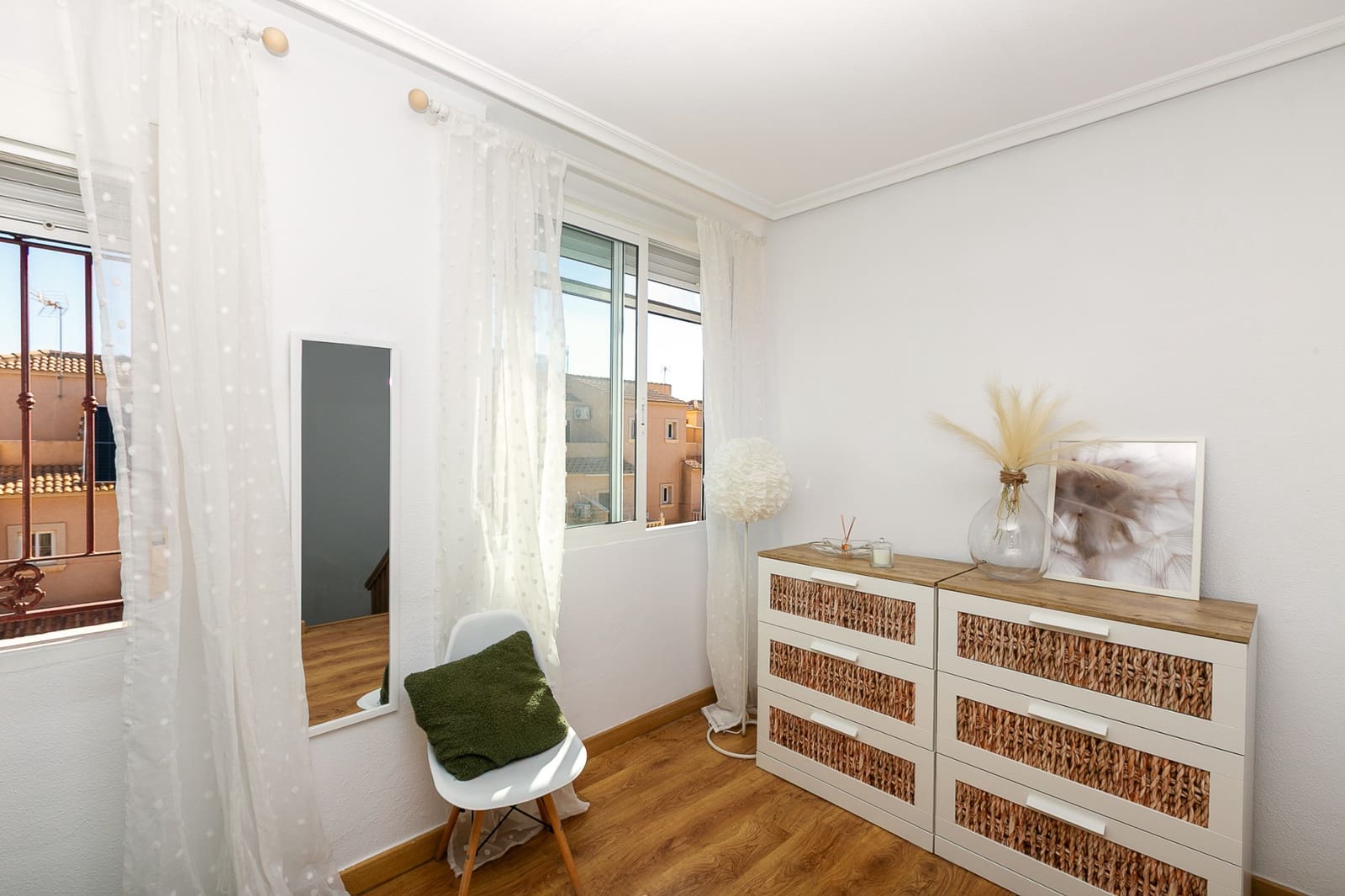 3 sypialnia Dom na sprzedaż w Playa Flamenca z basenem - 285 000 € (Ref: 9867887)
