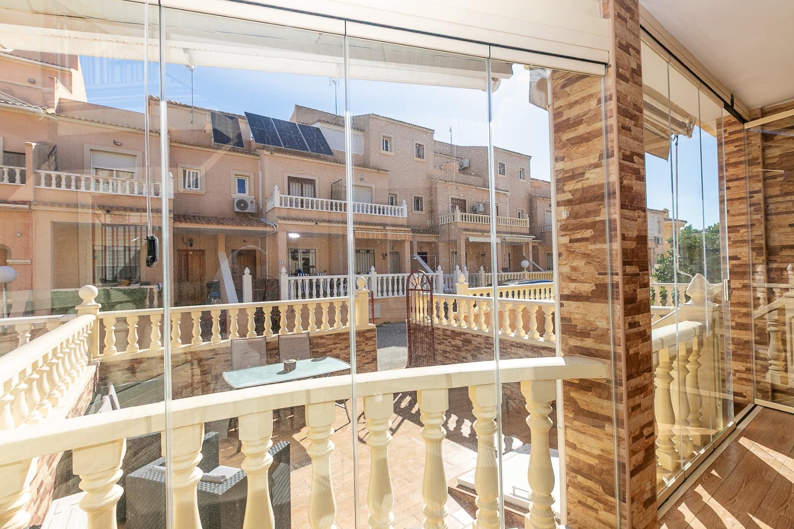 3 sypialnia Dom na sprzedaż w Playa Flamenca z basenem - 285 000 € (Ref: 9867887)