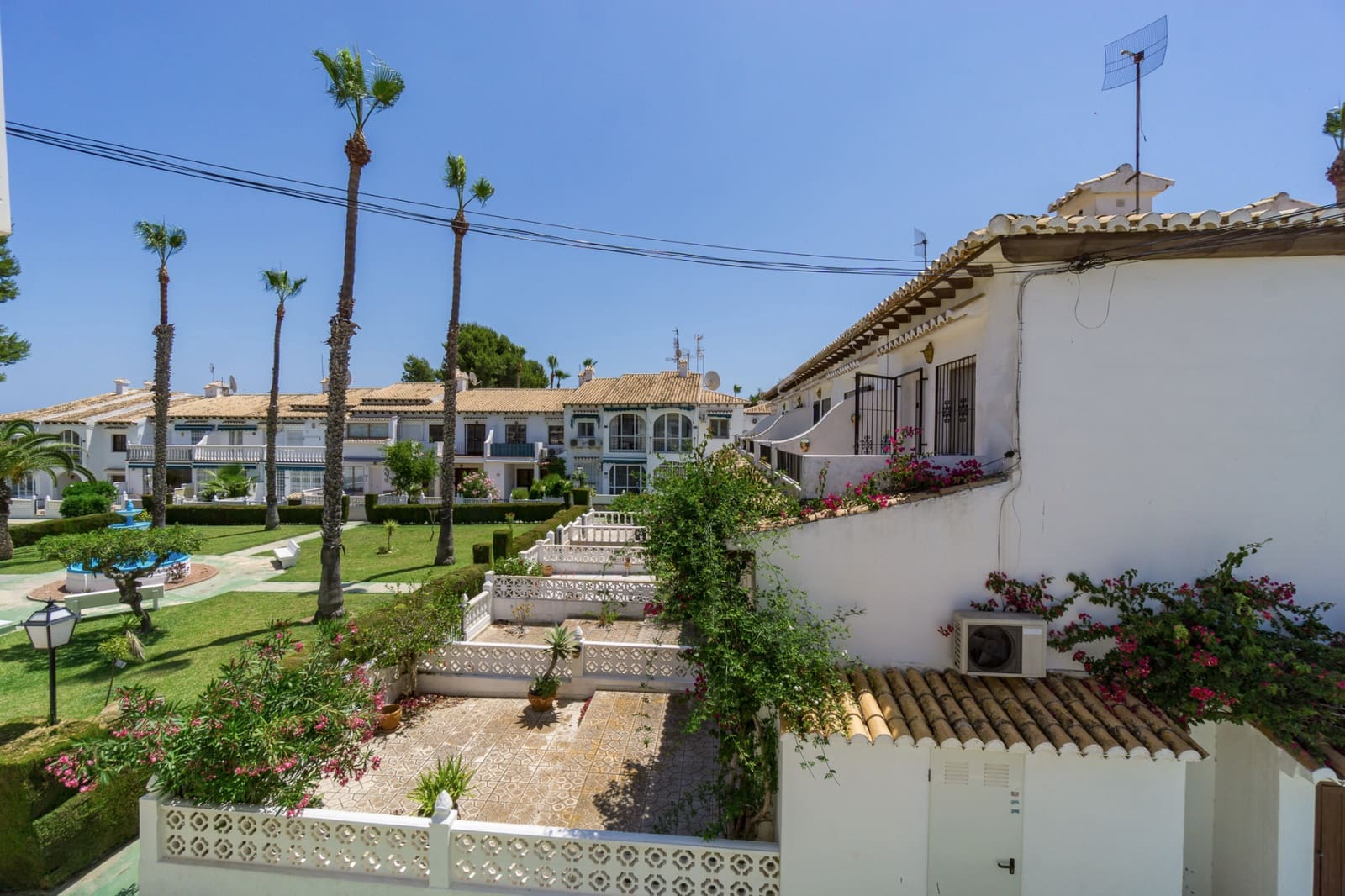 1 quarto Apartamento para venda em Los Balcones com piscina - 99 950 € (Ref: 9877261)