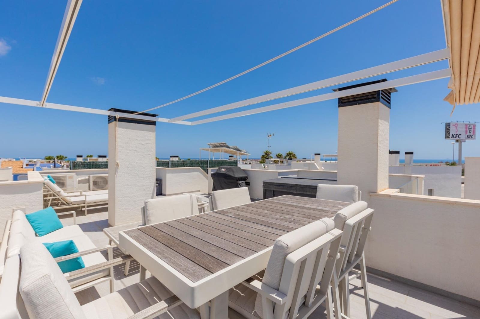 3 chambre Villa/Maison à vendre à Campoamor avec piscine - 590 000 € (Ref: 9904966)