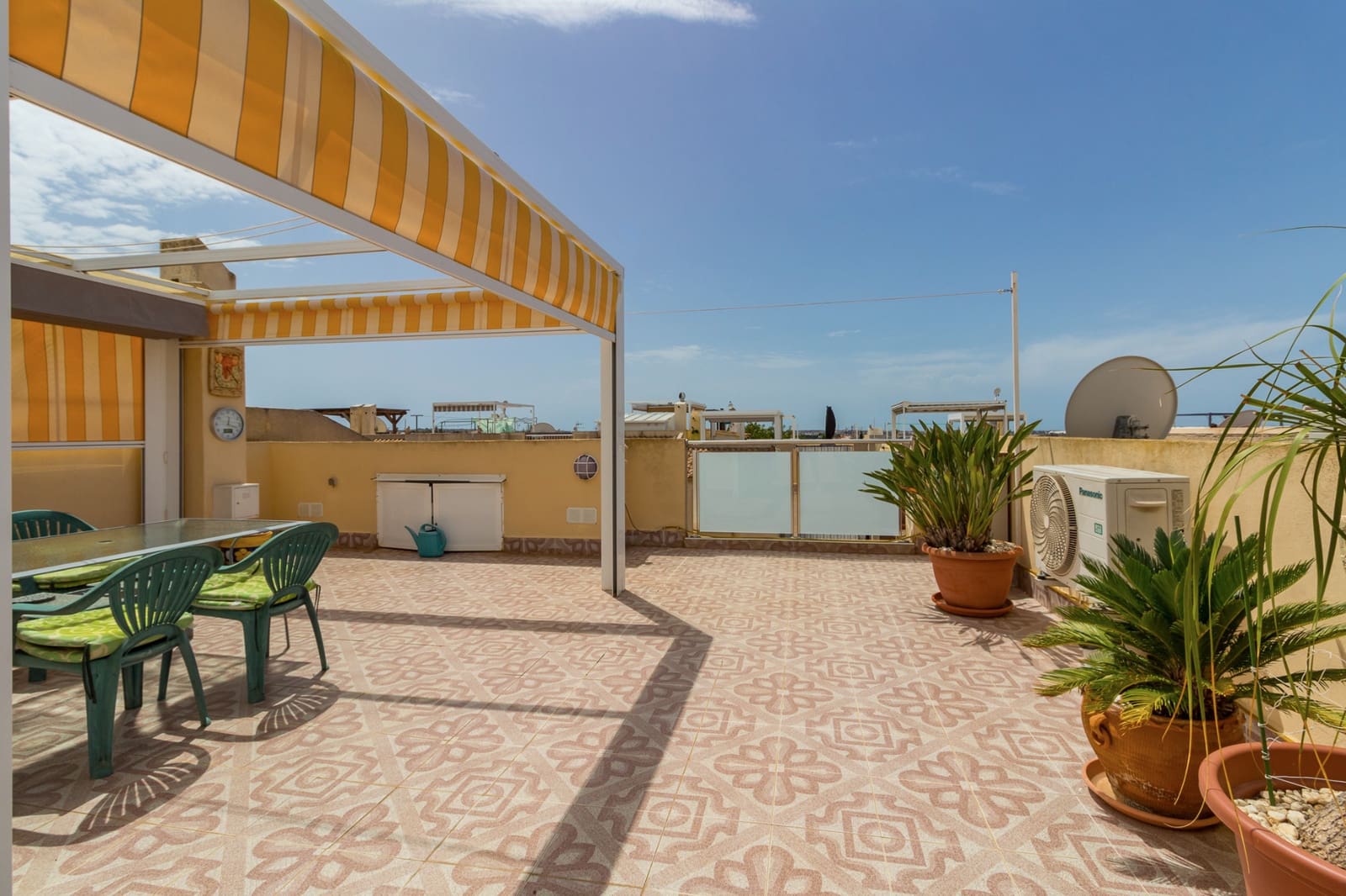 2 bedroom Penthouse for sale in San Luis with pool - € 129,000 (Ref: 9909072)