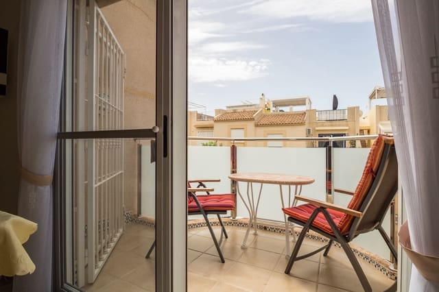 2 bedroom Penthouse for sale in San Luis, Torrevieja with pool - € 129,000 (Ref: 9909072)