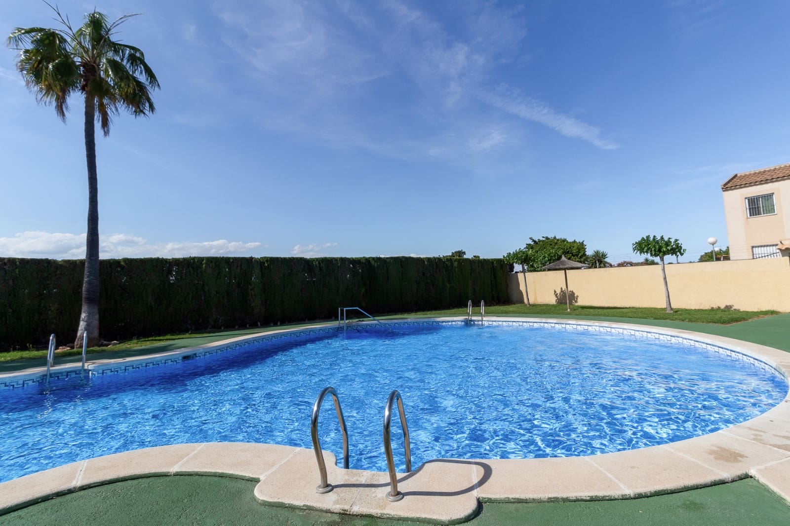 2 bedroom Penthouse for sale in San Luis with pool - € 129,000 (Ref: 9909072)