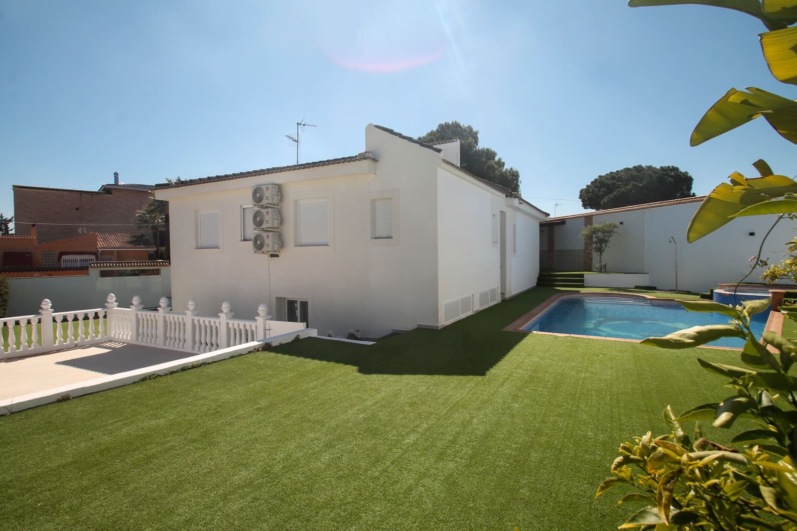 3 bedroom Villa for sale in Los Balcones with pool garage - € 665,000 (Ref: 9911562)