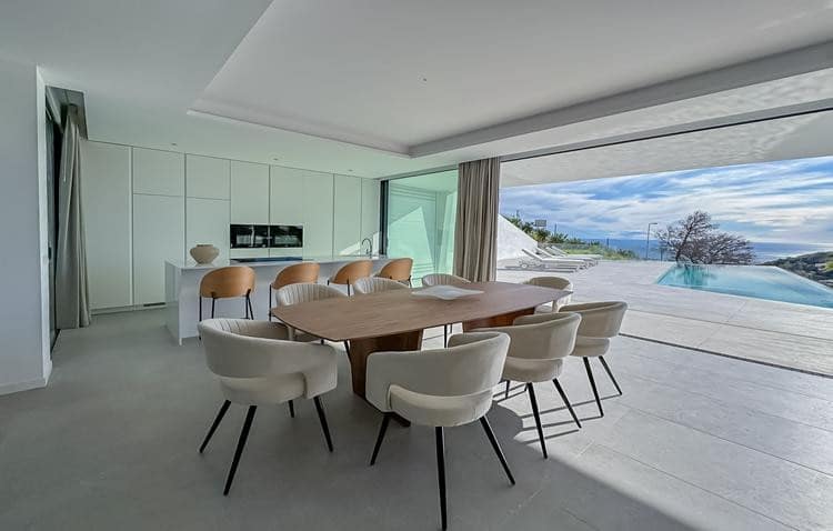 Chalet de 4 habitaciones en Alicante / Alacant ciudad en venta con piscina - 2.290.000 € (Ref: 9913782)