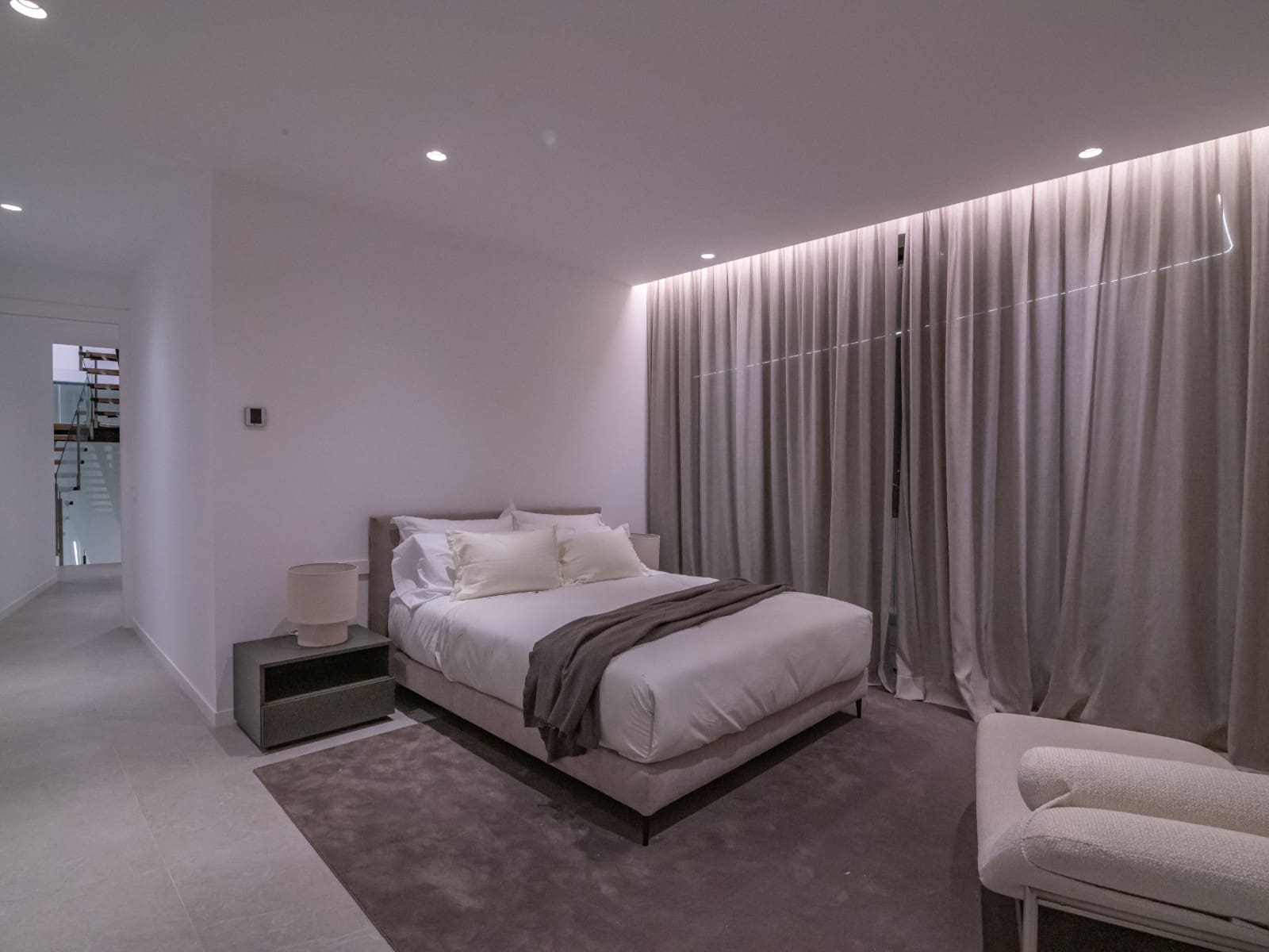 Chalet de 4 habitaciones en Alicante / Alacant ciudad en venta con piscina - 2.290.000 € (Ref: 9913782)