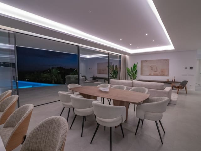 Chalet de 4 habitaciones en Alicante / Alacant ciudad en venta - 2.290.000 € (Ref: 9913782)