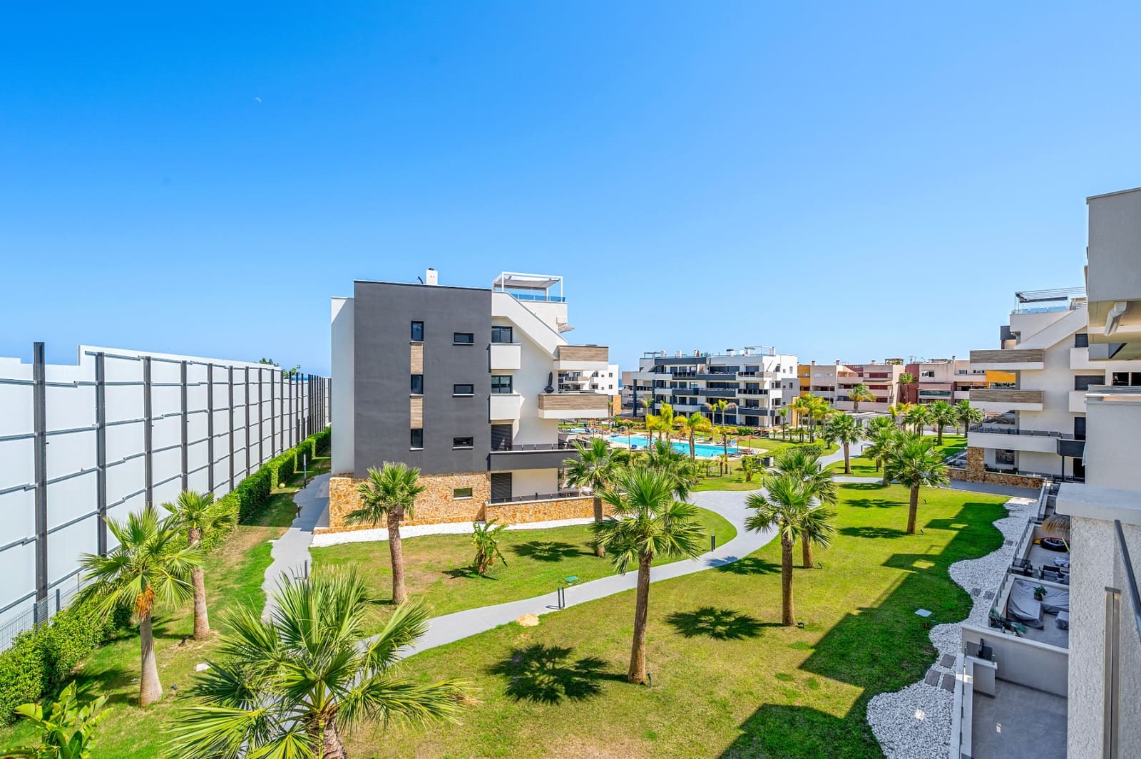 2 quarto Apartamento para venda em Playa Flamenca com piscina garagem - 315 000 € (Ref: 9921189)