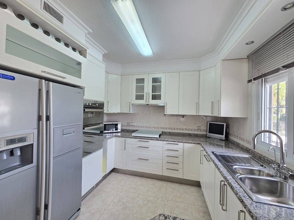 3 soveværelse Villa til salg i Pinar de Campoverde med swimmingpool garage - € 640.000 (Ref: 9928185)