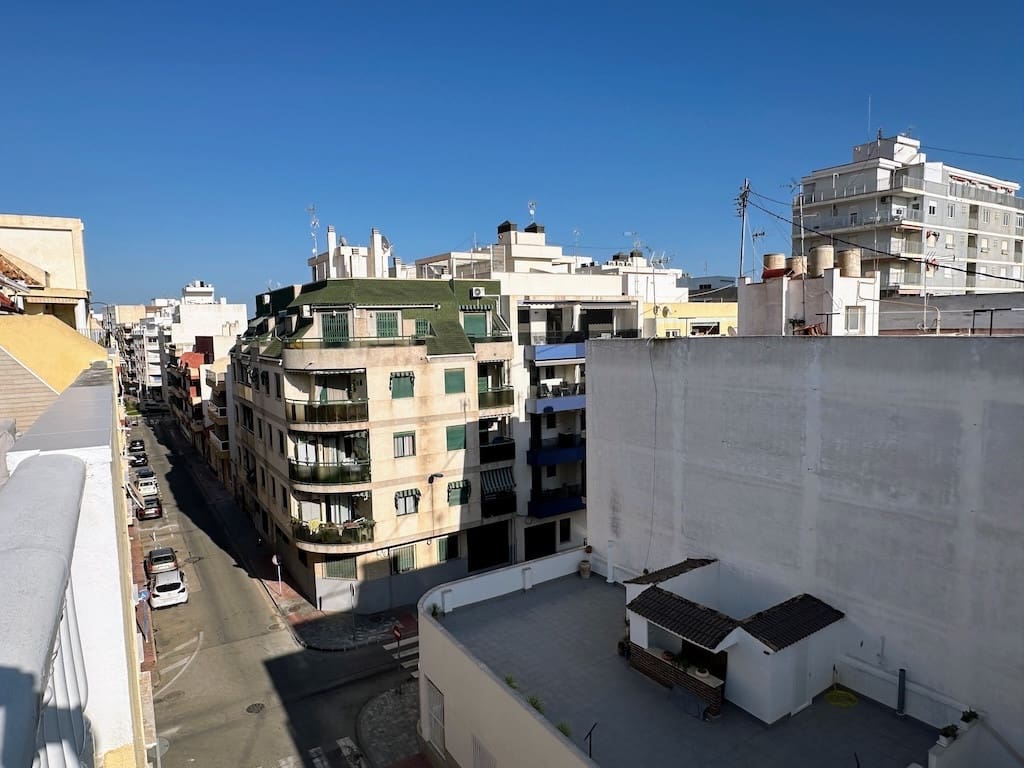 4 camera da letto Appartamento in vendita in Torrevieja con piscina - 229.000 € (Rif: 9935039)