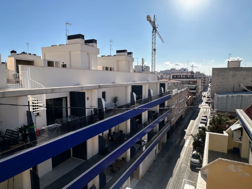 4 camera da letto Appartamento in vendita in Torrevieja con piscina - 229.000 € (Rif: 9935039)