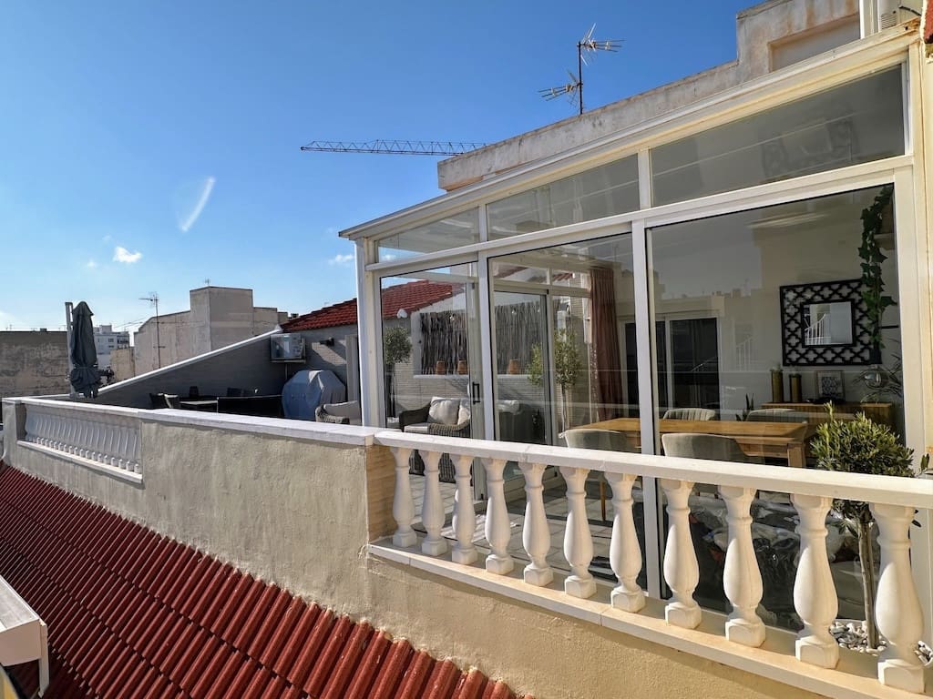 4 camera da letto Appartamento in vendita in Torrevieja con piscina - 229.000 € (Rif: 9935039)