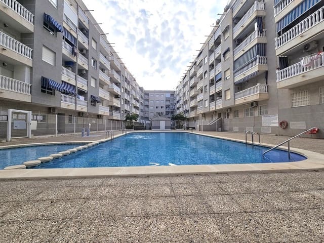 1 quarto Apartamento para venda em Avenida Habaneras - Curva de Palangre, Torrevieja com piscina - 132 000 € (Ref: 9935144)