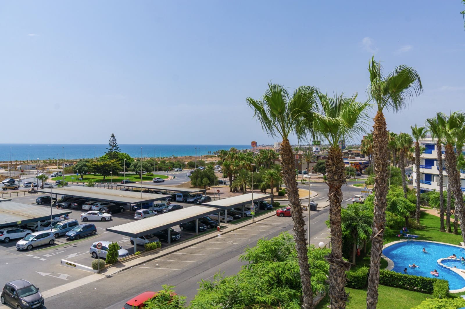 2 slaapkamer Penthouse te koop in Playa Flamenca met zwembad - € 239.000 (Ref: 9971770)