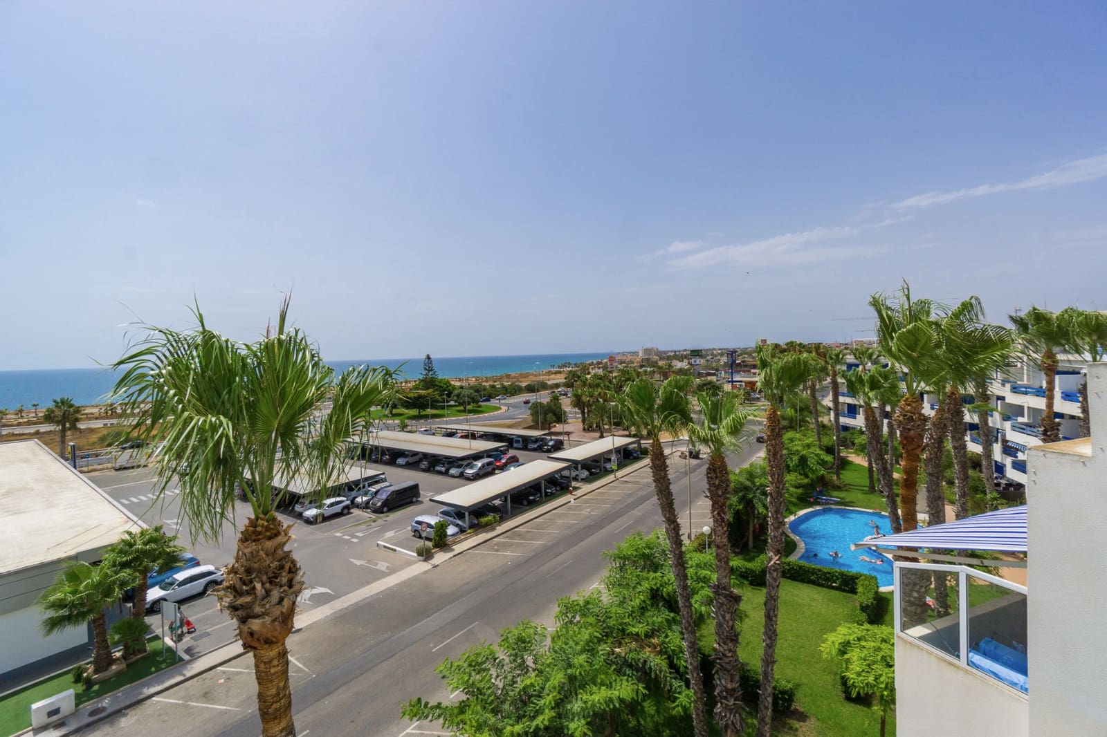 2 slaapkamer Penthouse te koop in Playa Flamenca met zwembad - € 239.000 (Ref: 9971770)