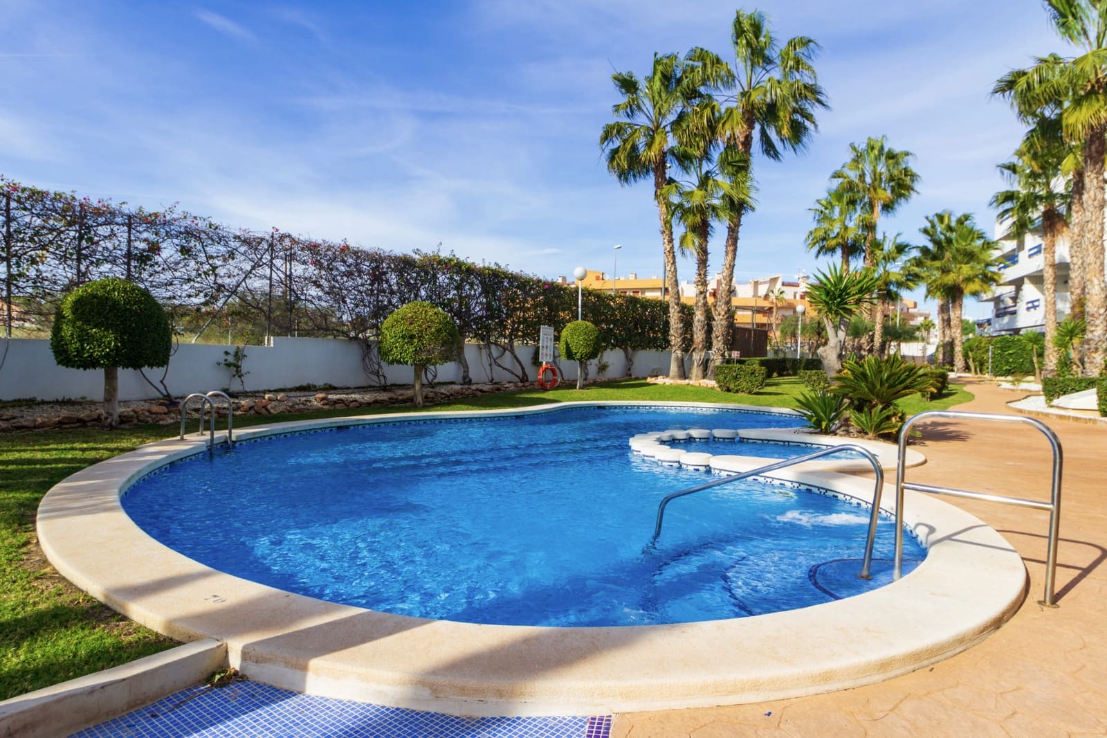 2 slaapkamer Penthouse te koop in Playa Flamenca met zwembad - € 239.000 (Ref: 9971770)