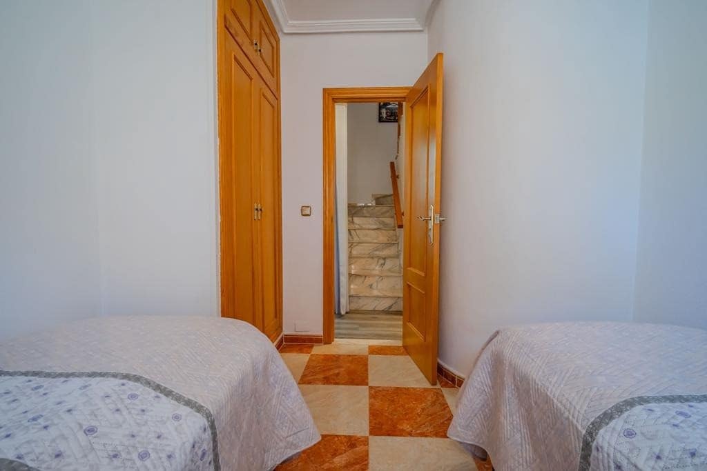 3 Zimmer Haus zu verkaufen in Cabo Roig mit Pool - 315.000 € (Ref: 9973728)