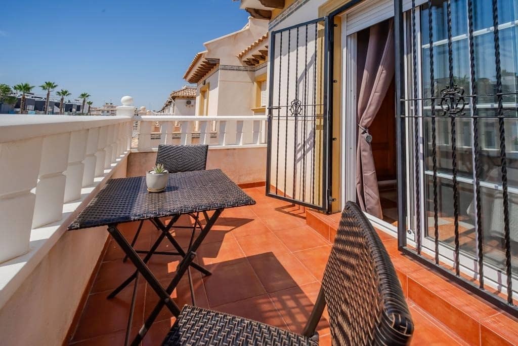3 Zimmer Haus zu verkaufen in Cabo Roig mit Pool - 315.000 € (Ref: 9973728)
