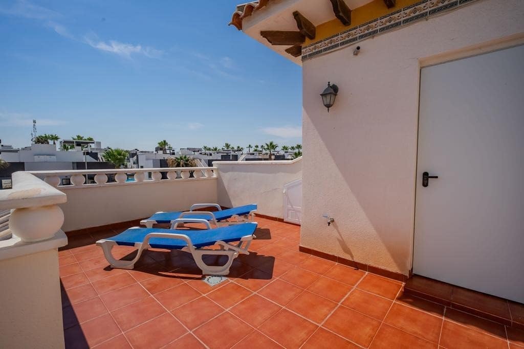 3 Zimmer Haus zu verkaufen in Cabo Roig mit Pool - 315.000 € (Ref: 9973728)