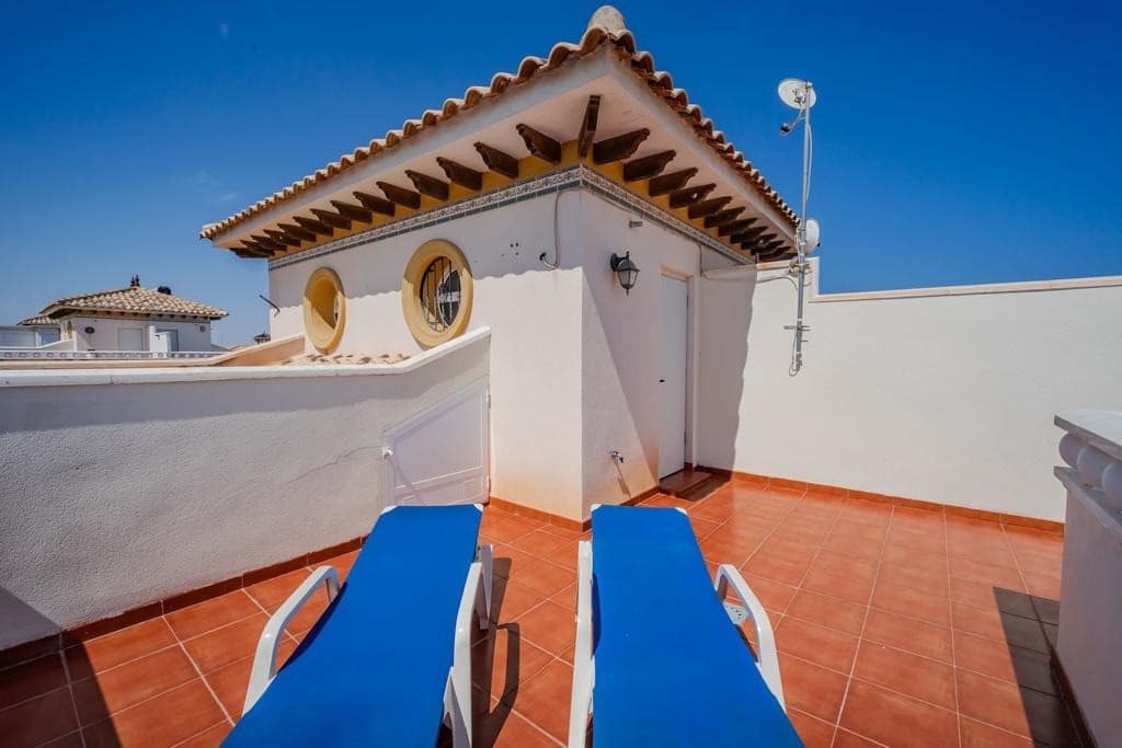 3 Zimmer Haus zu verkaufen in Cabo Roig mit Pool - 315.000 € (Ref: 9973728)