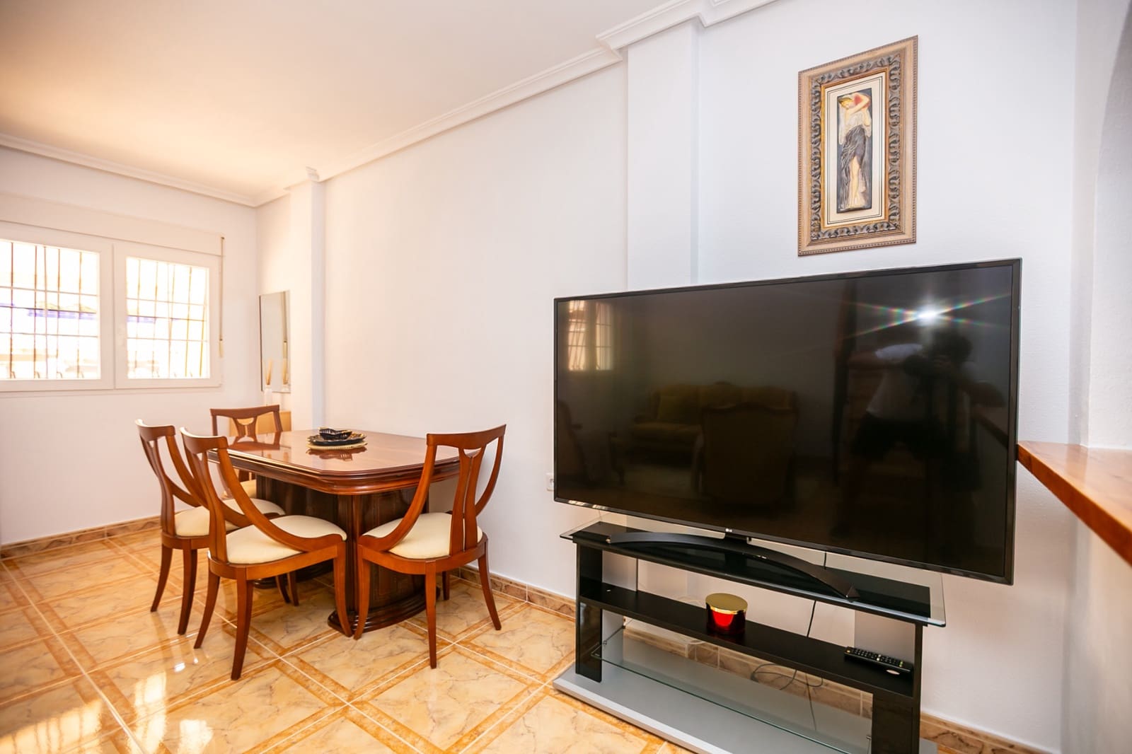 Casa de 3 habitaciones en La Zenia en venta con piscina - 280.000 € (Ref: 9981411)