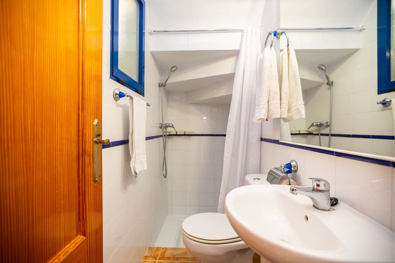 Casa de 3 habitaciones en La Zenia en venta con piscina - 280.000 € (Ref: 9981411)