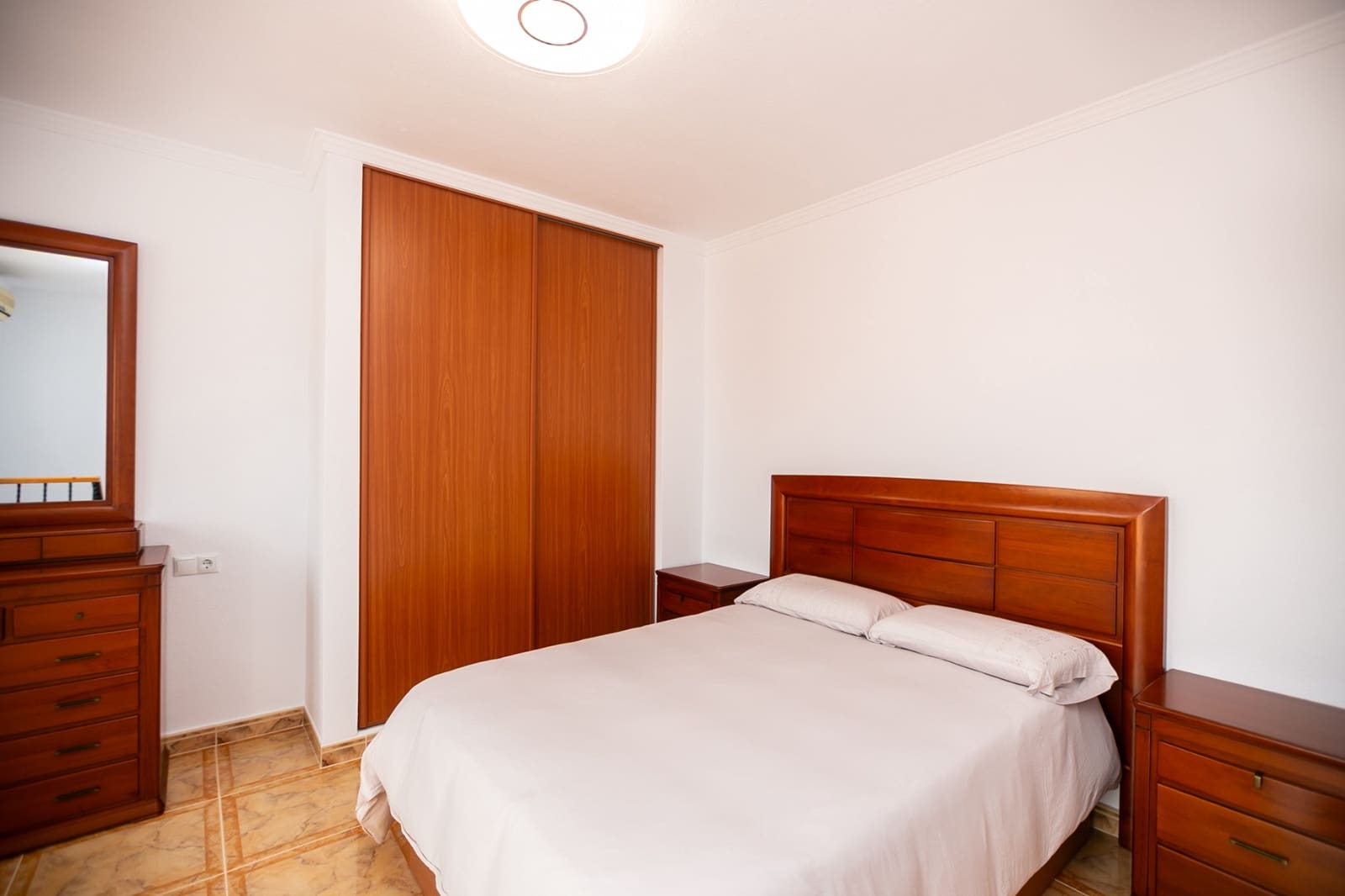 Casa de 3 habitaciones en La Zenia en venta con piscina - 280.000 € (Ref: 9981411)