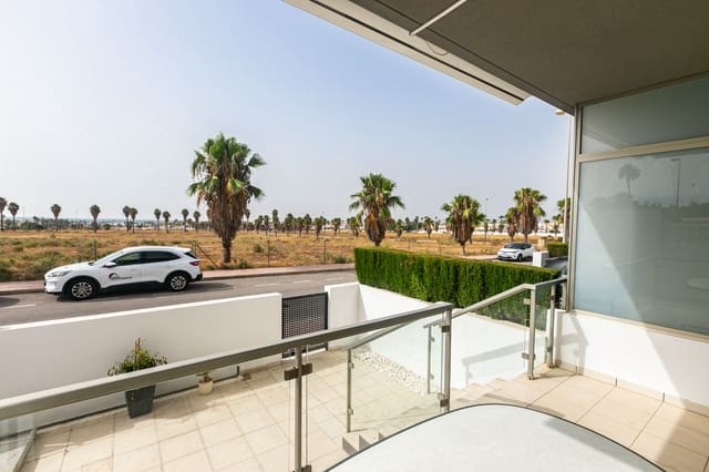 Bungalow de 2 habitaciones en Doña Pepa, Rojales en venta con piscina - 289.500 € (Ref: 9981412)