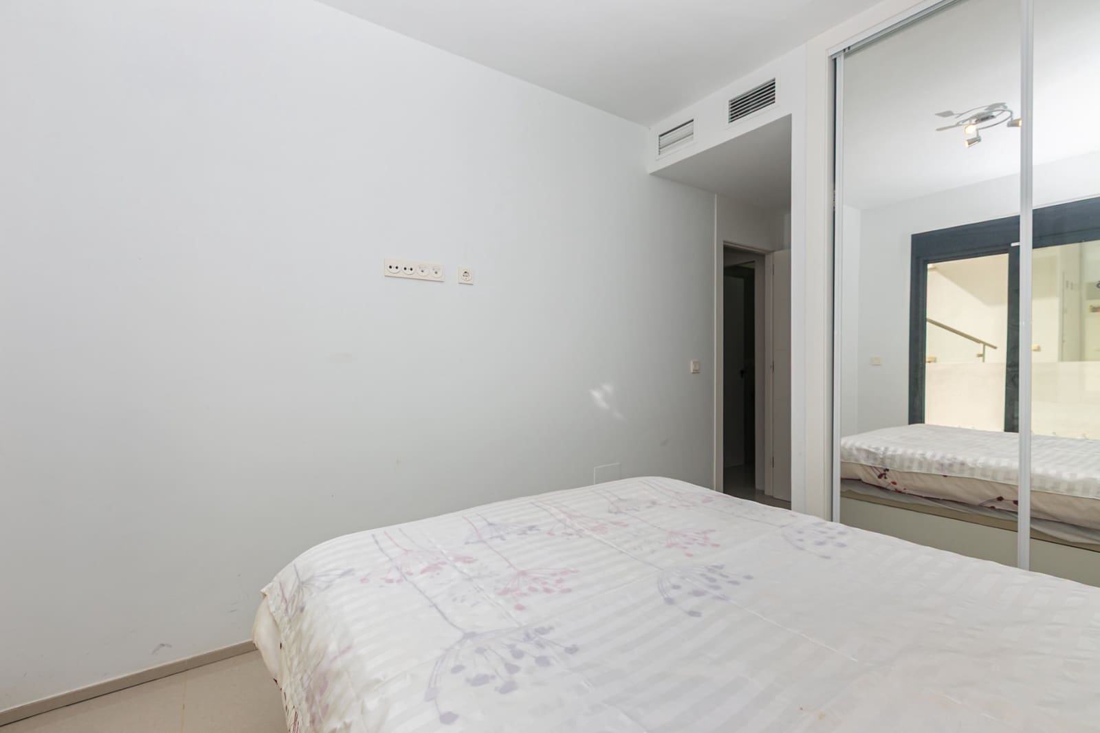 Bungalow de 2 habitaciones en Doña Pepa en venta con piscina - 289.500 € (Ref: 9981412)
